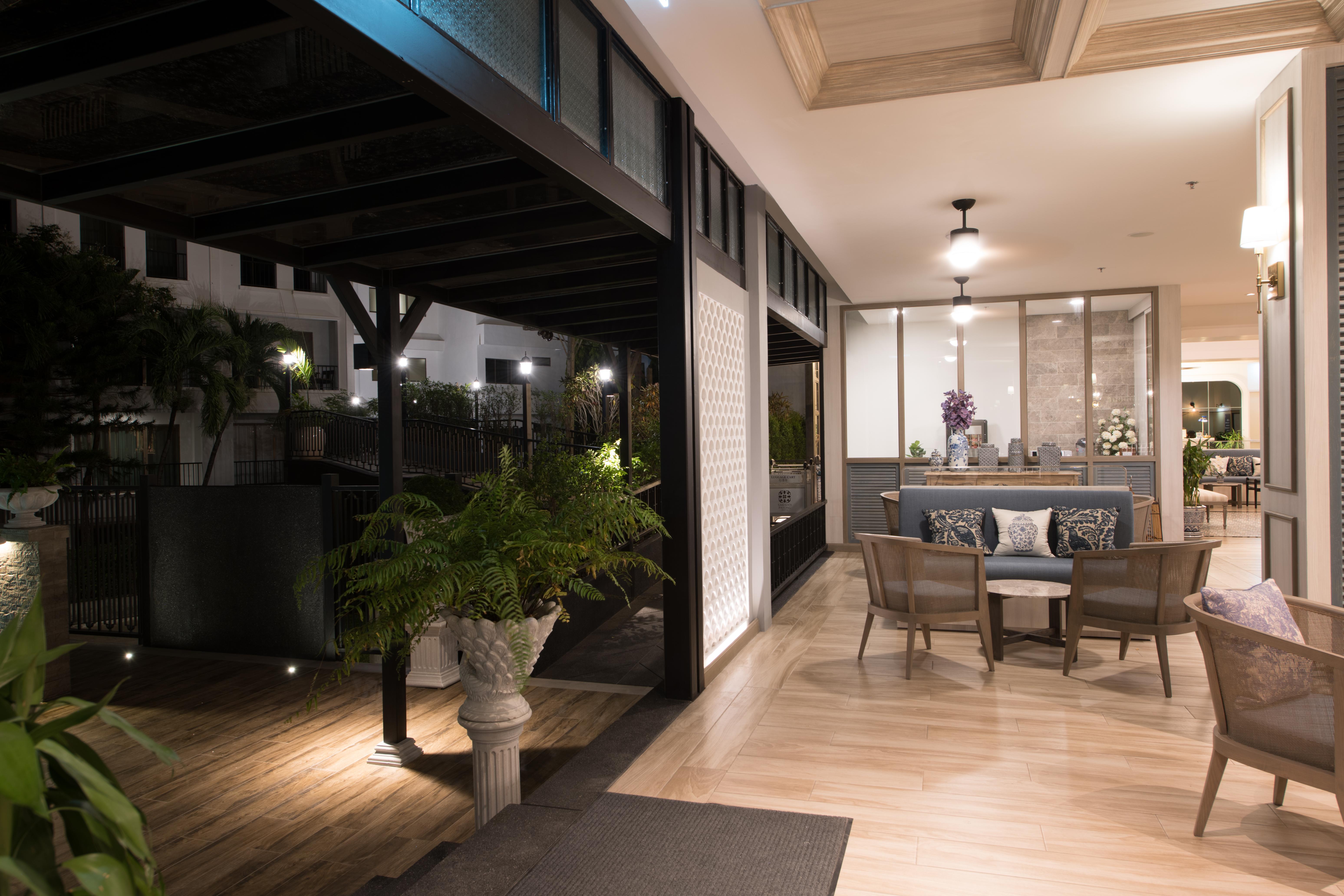 Sawaddi Patong Resort & Spa By Tolani - Sha Extra Plus Bagian luar foto